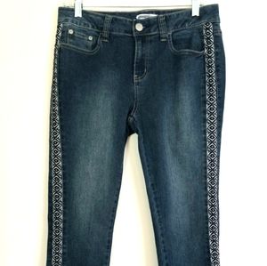Westport women's size 6 cropped jeans. Taped stripe sides. Straight leg